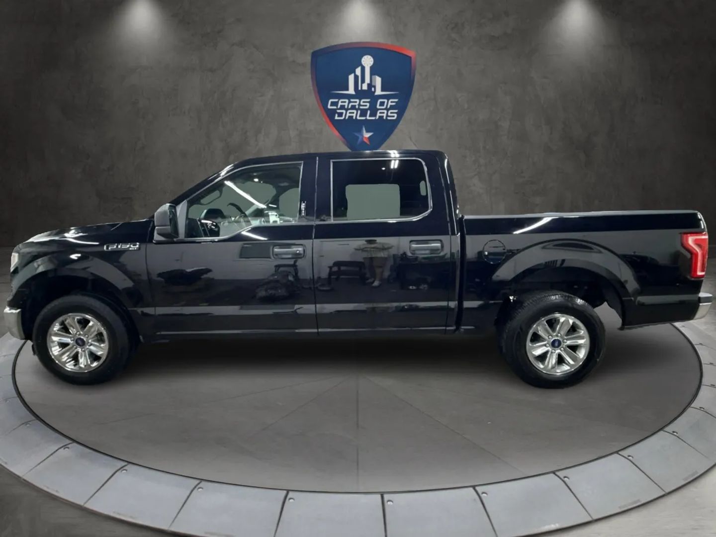 2017 Ford F150 Supercrew Cab - Image 2