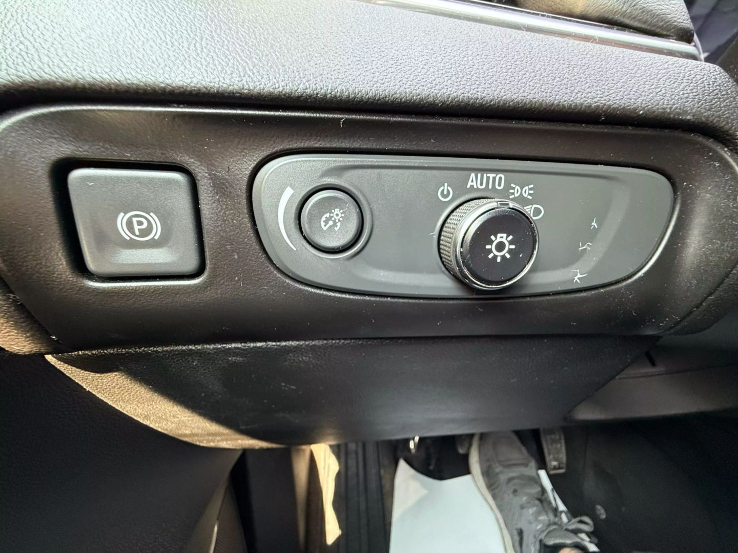 2020 Buick Enclave - Image 50