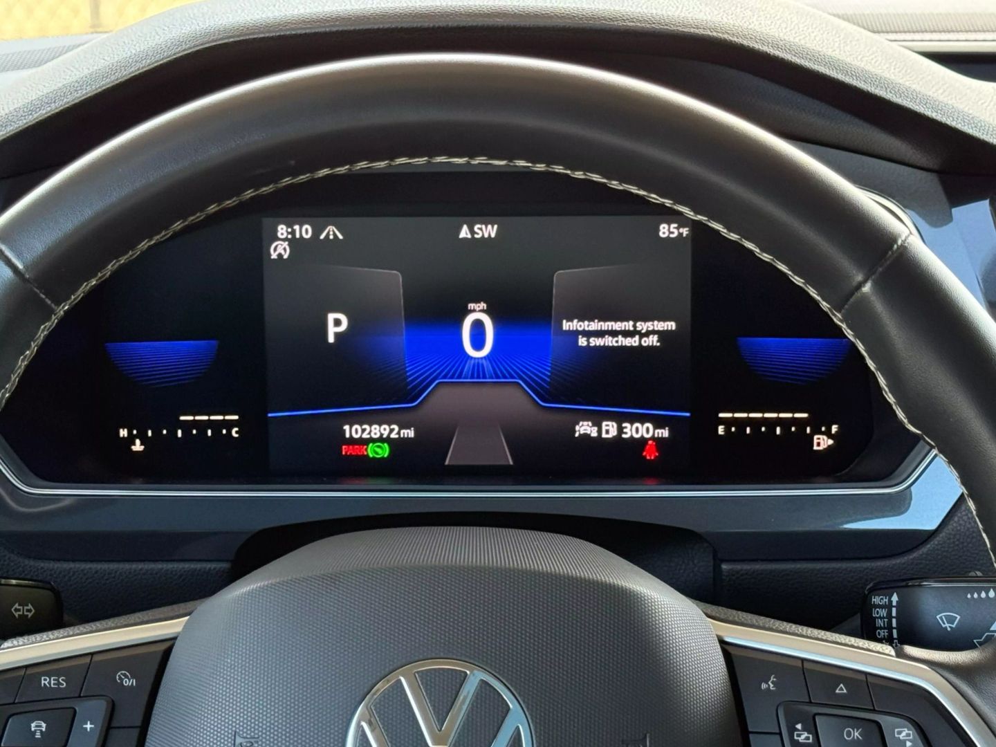 2022 Volkswagen Tiguan - Image 36