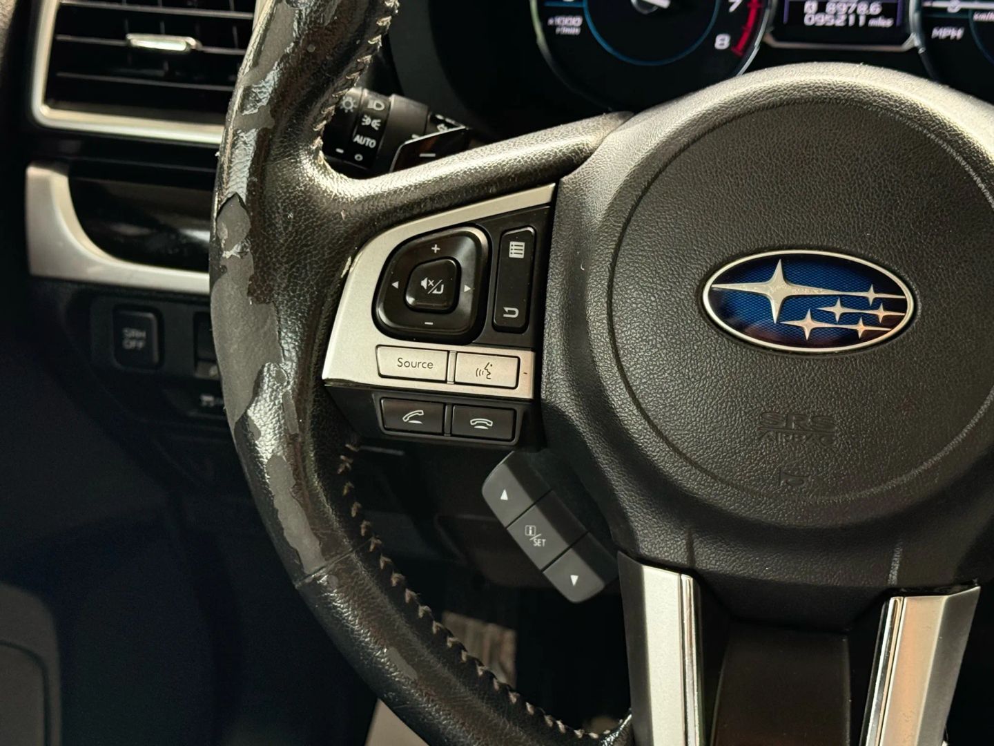 2017 Subaru Forester - Image 34