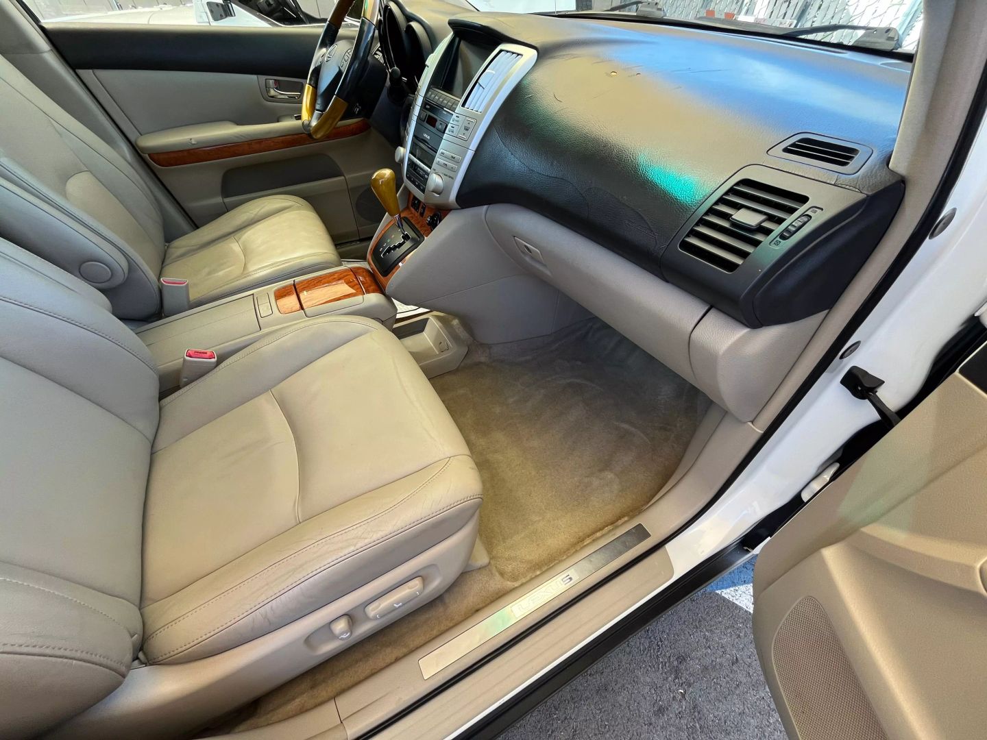 2006 Lexus Rx  Vin: Jtjgw31u462000402 Stock Id: 000402 - Image 13
