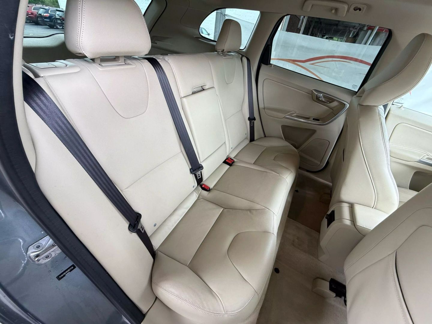 2016 Volvo Xc60 - Image 23