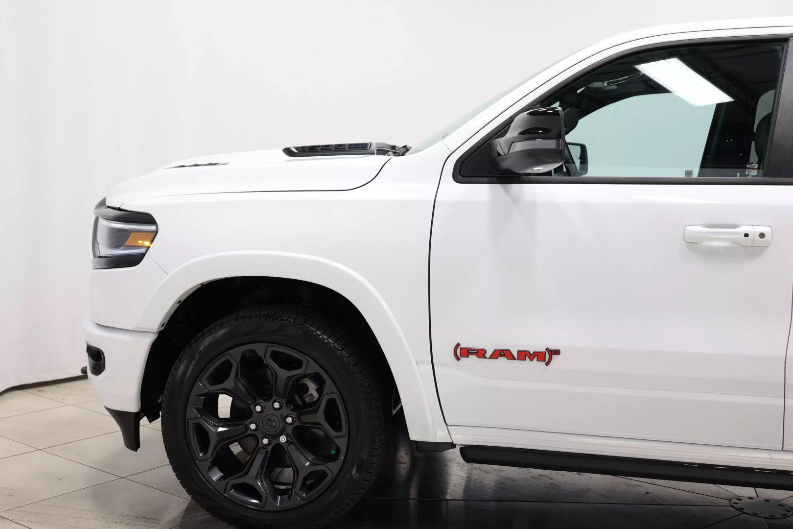 2023 Ram 1500 Crew Cab - Image 7