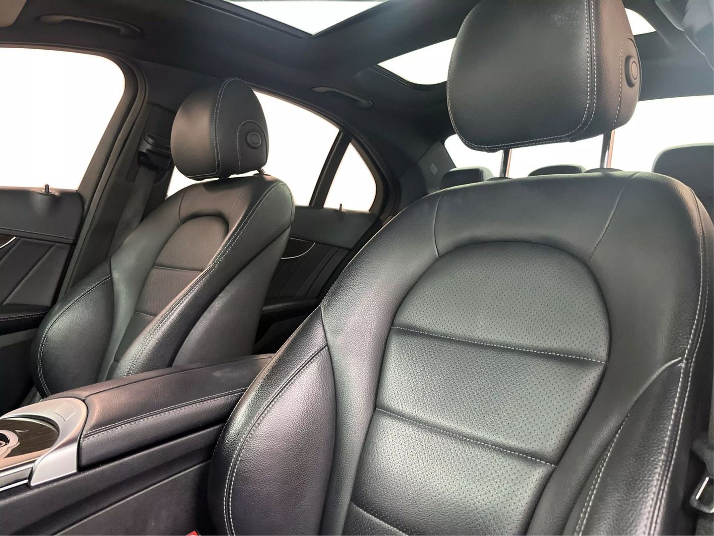 2017 Mercedes-benz C-class - Image 18