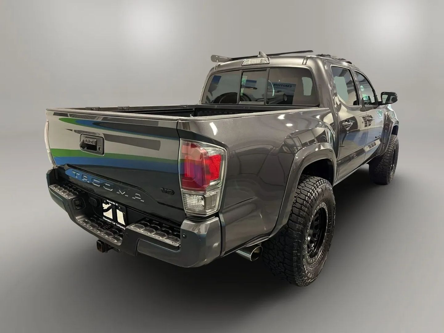 2016 Toyota Tacoma Double Cab Limited Pickup 4d 5 Ft - Image 9