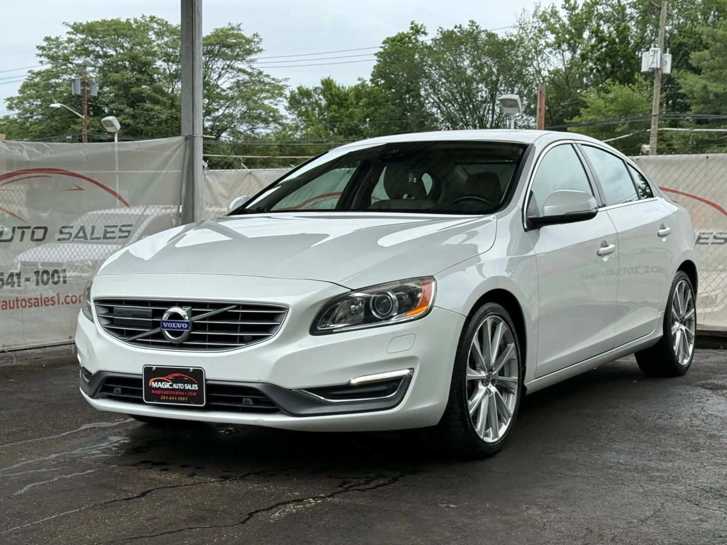 2018 Volvo S60 - Image 3