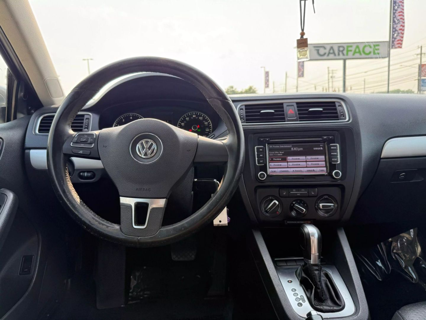 2013 Volkswagen Jetta - Image 27