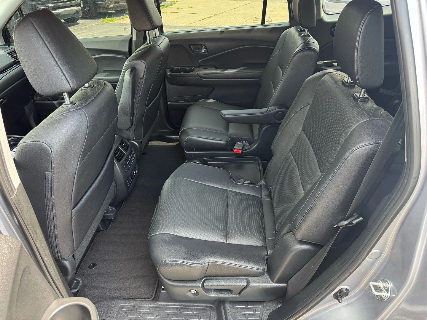 2018 Honda Pilot - Image 14