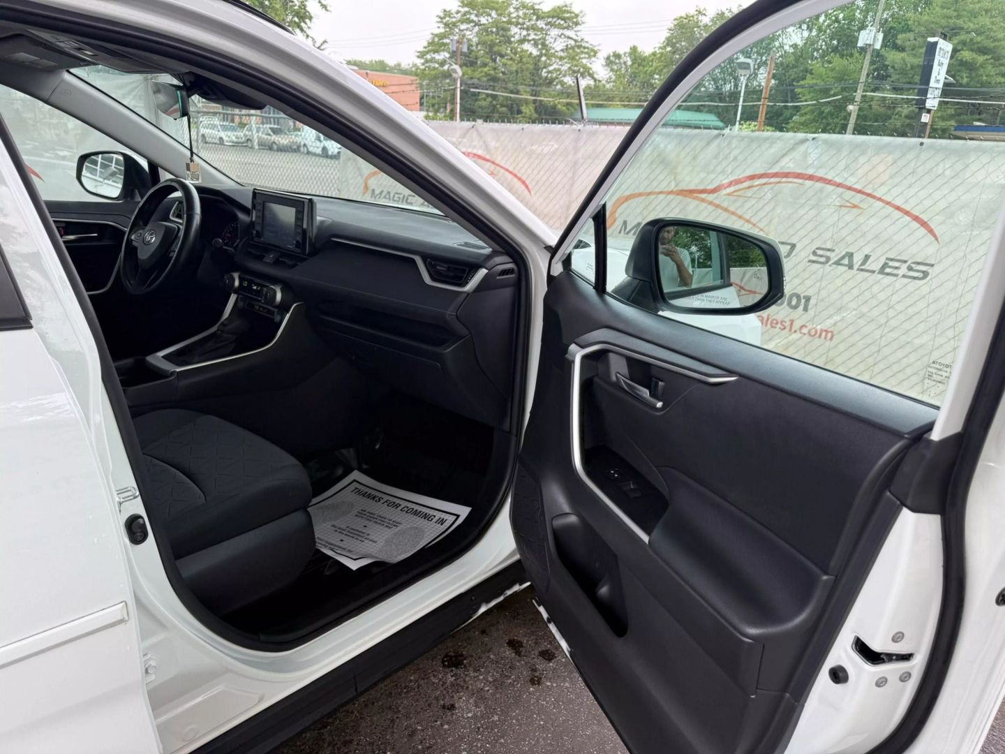 2020 Toyota Rav4 - Image 24