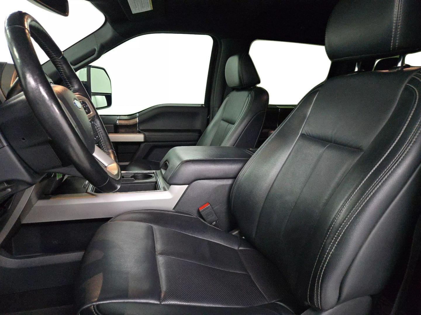 2022 Ford F250 Super Duty Crew Cab - Image 20