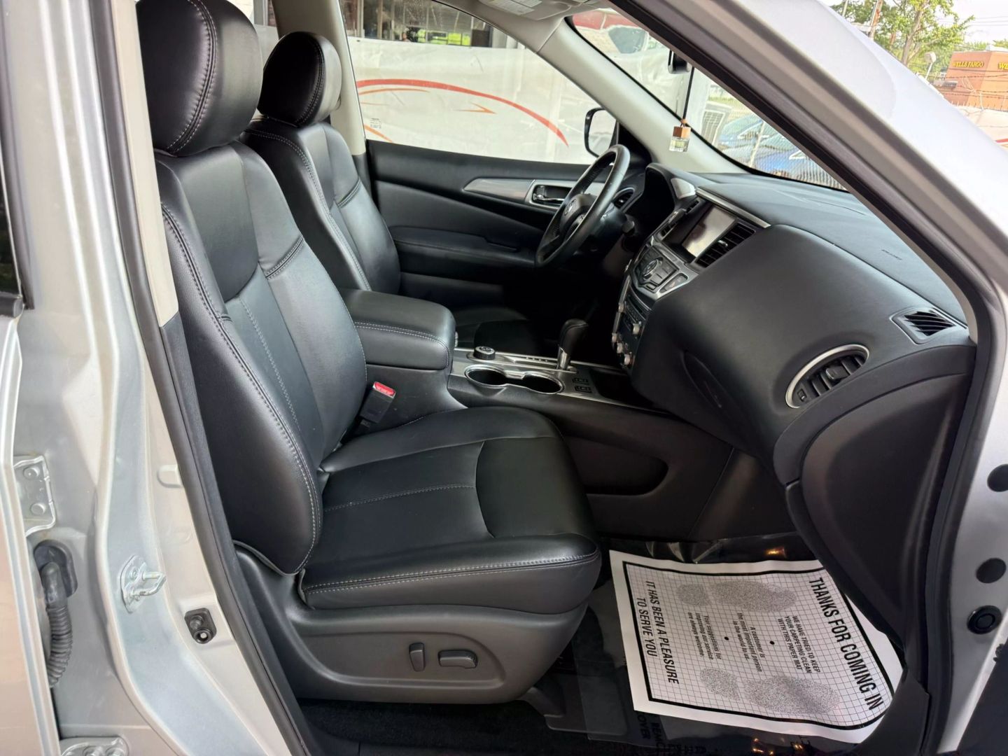 2017 Nissan Pathfinder - Image 26