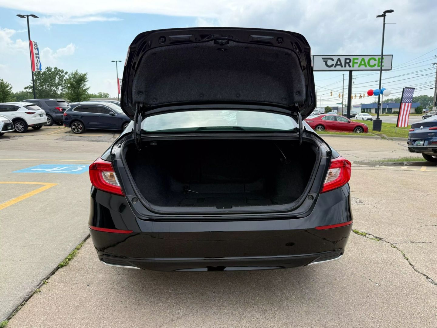 2019 Honda Accord - Image 13