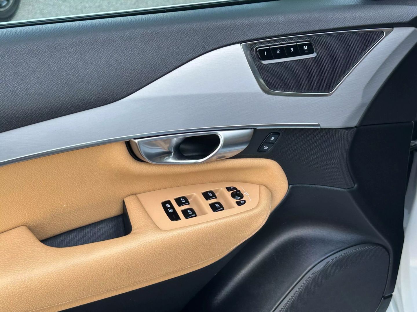 2018 Volvo Xc90 - Image 12