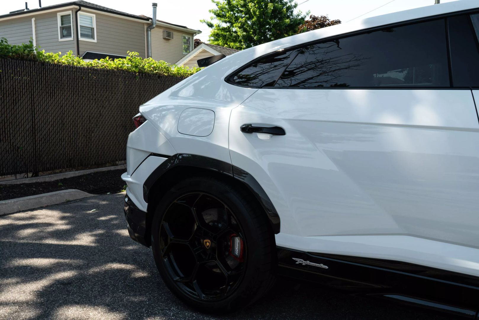 2024 Lamborghini Urus - Image 25