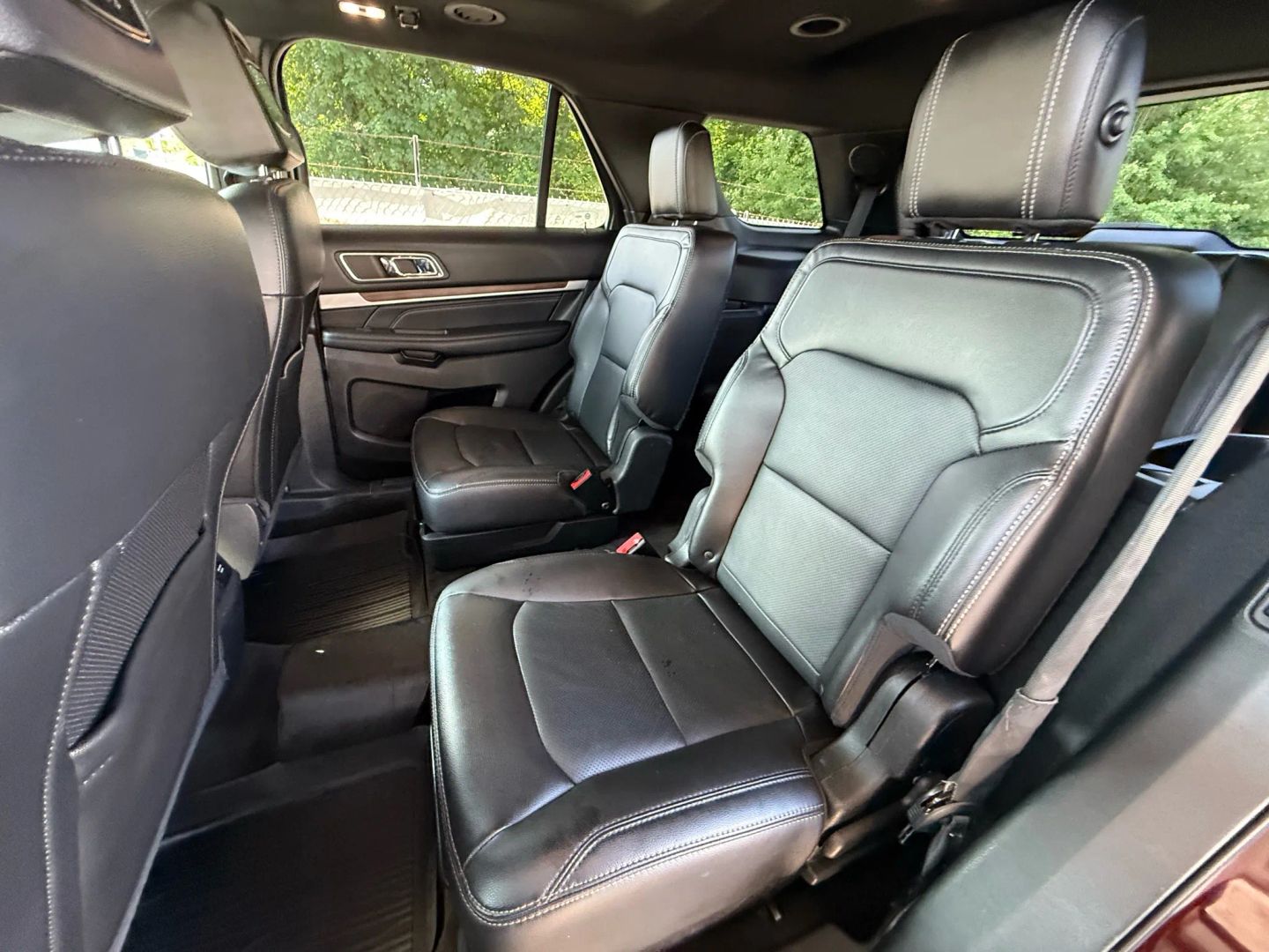 2018 Ford Explorer - Image 19