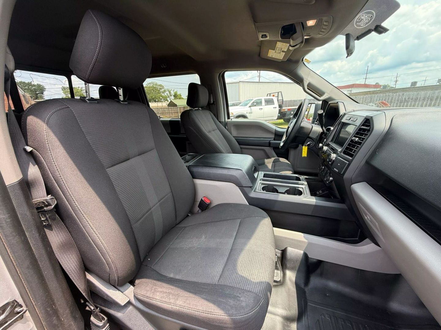 2017 Ford F150 Supercrew Cab - Image 19