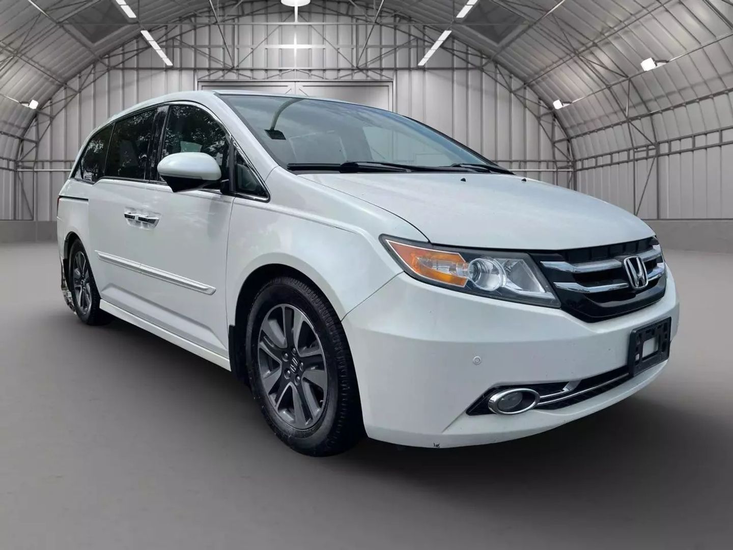 Used 2014 Honda Odyssey Touring with VIN 5FNRL5H94EB039133 for sale in Kansas City