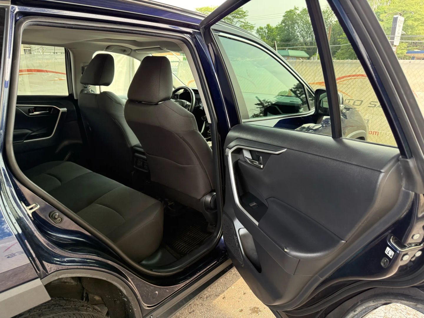 2019 Toyota Rav4 - Image 21