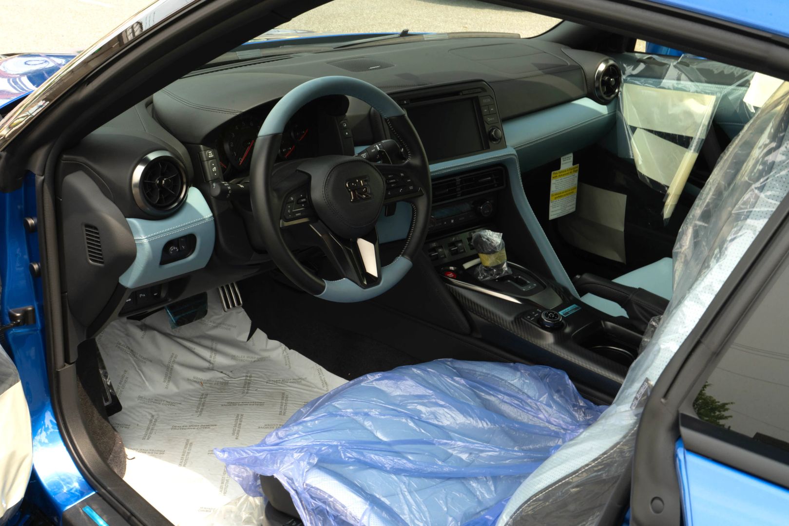 2024 Nissan Gt-r - Image 38