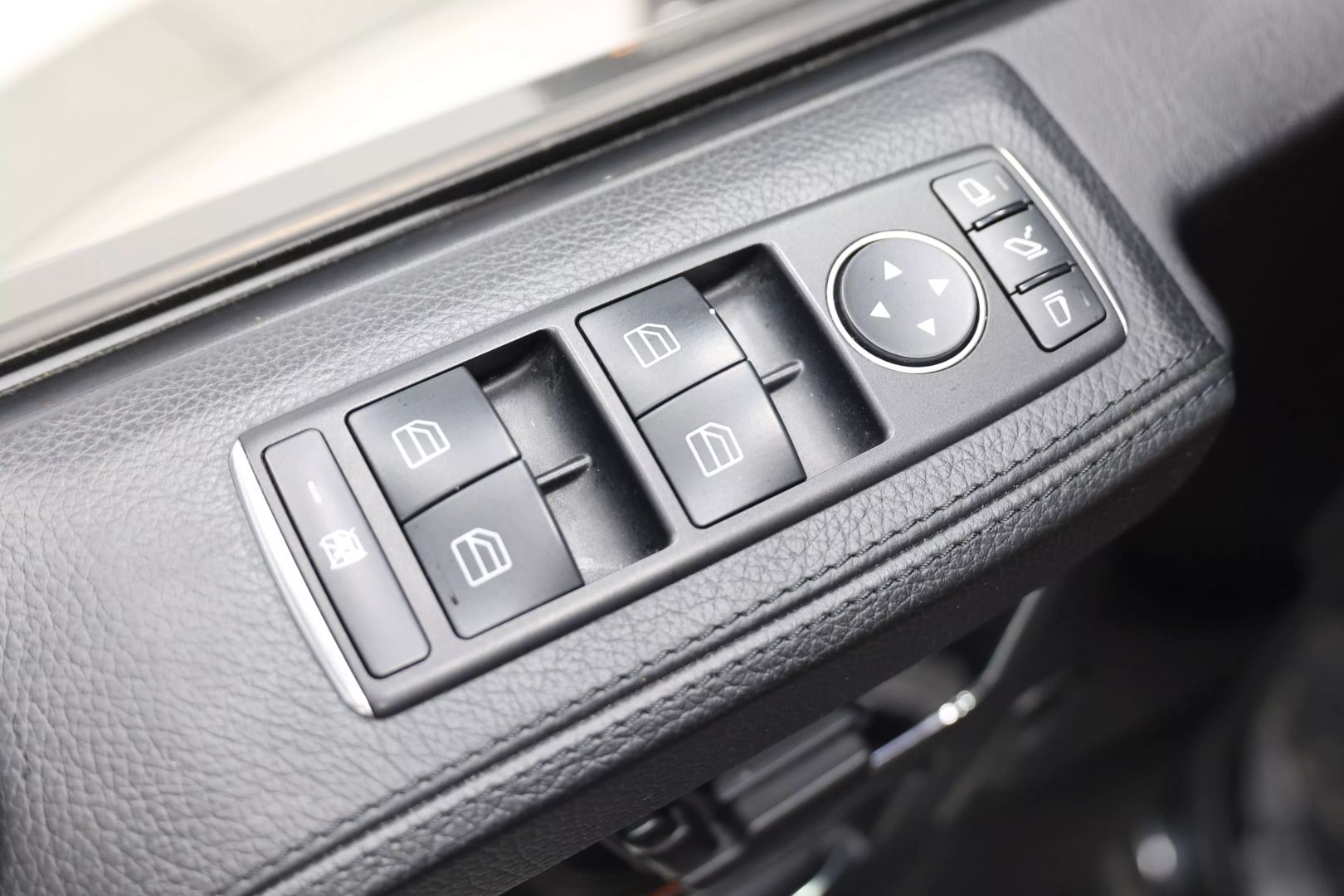 2016 Mercedes-benz G-class - Image 10