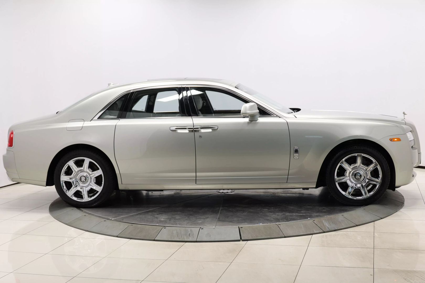 2012 Rolls-royce Ghost - Image 69