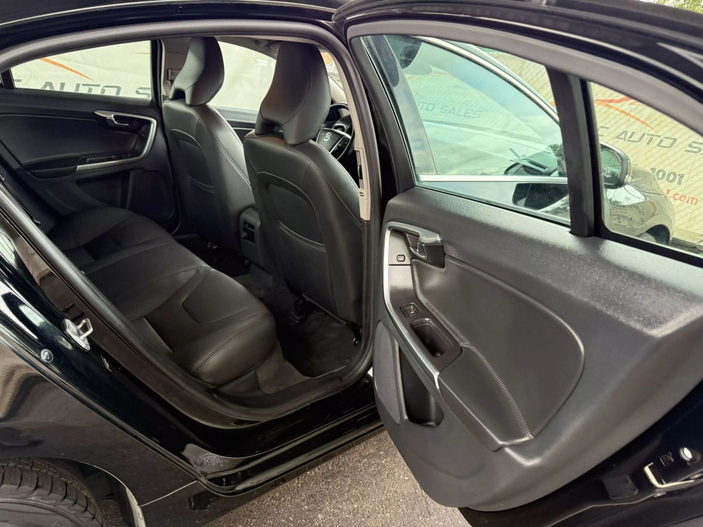 2016 Volvo S60 - Image 21