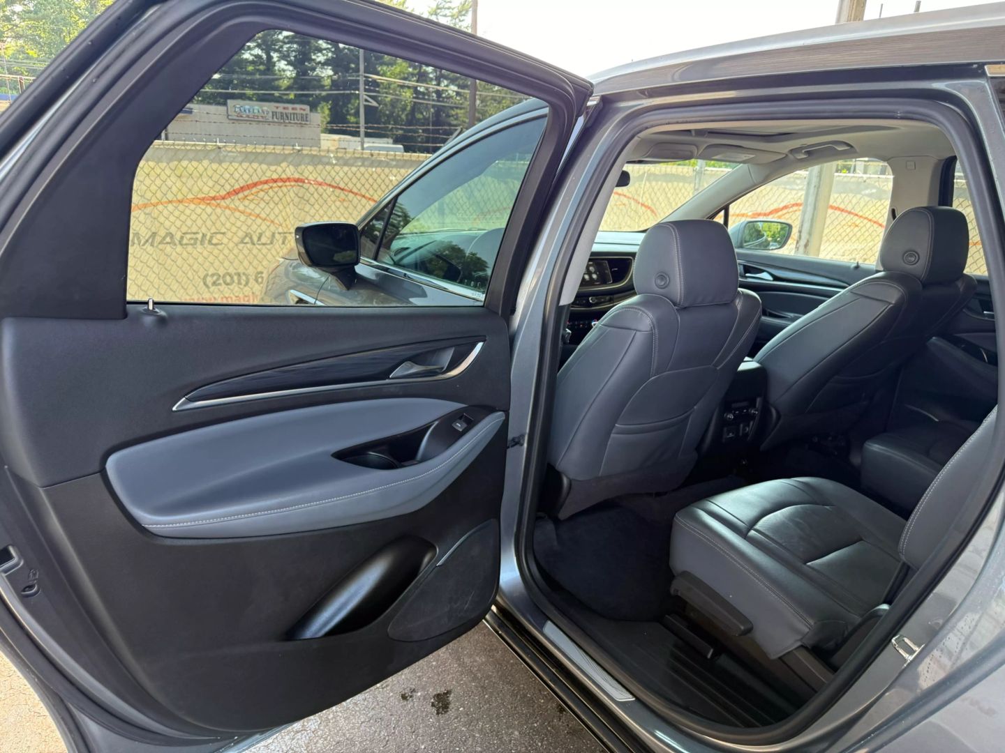 2019 Buick Enclave - Image 17