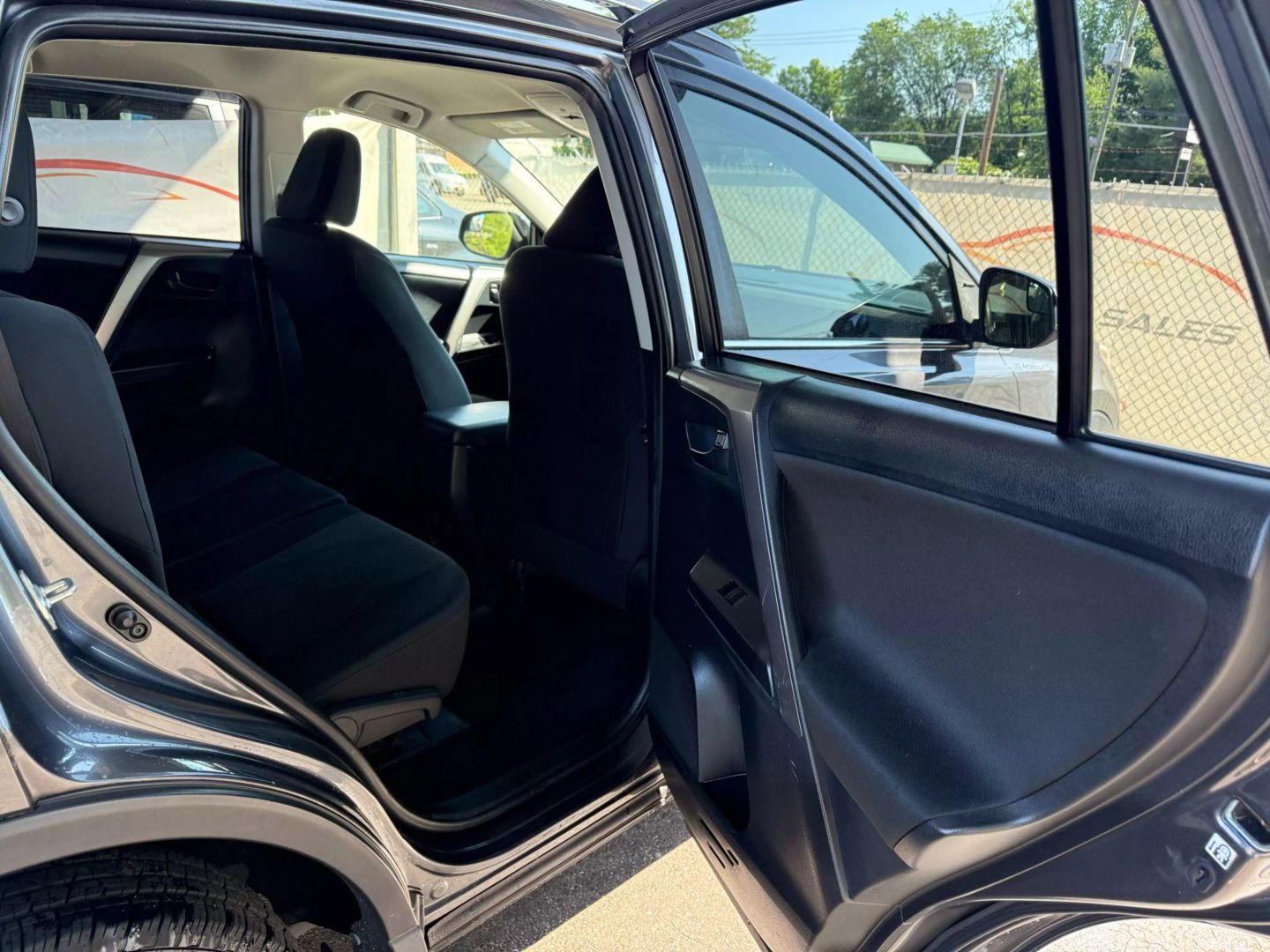 2016 Toyota Rav4 - Image 21