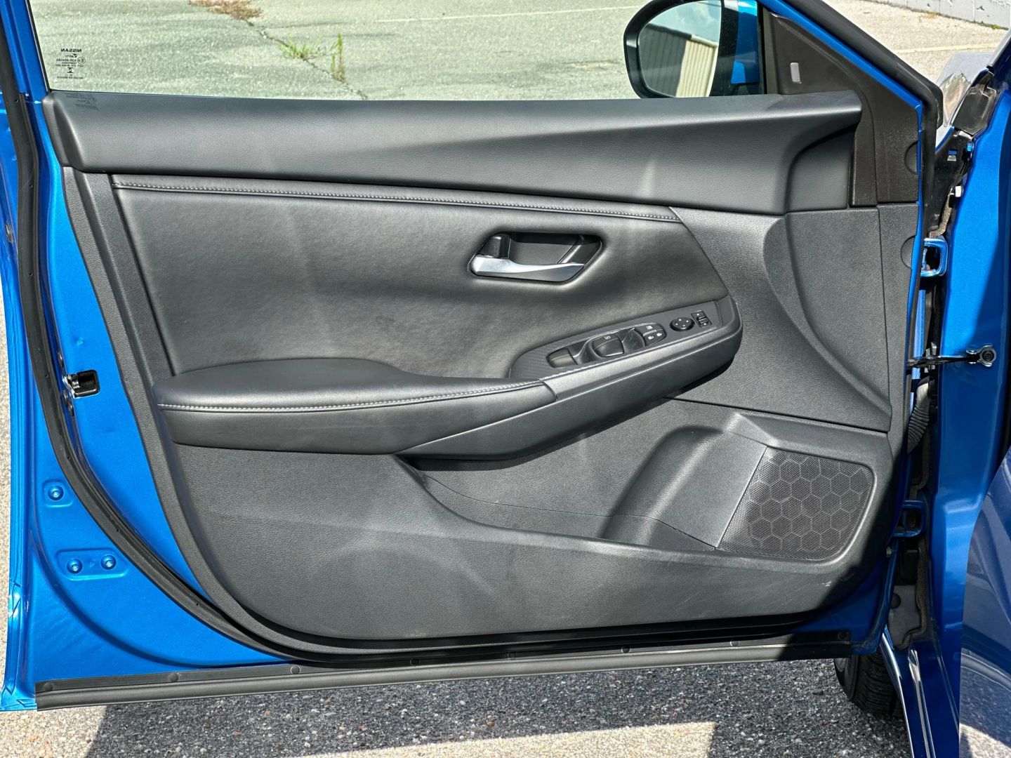 2024 NISSAN SENTRA SEDAN 4-CYL, 2.0 LITER SV SEDAN 4D