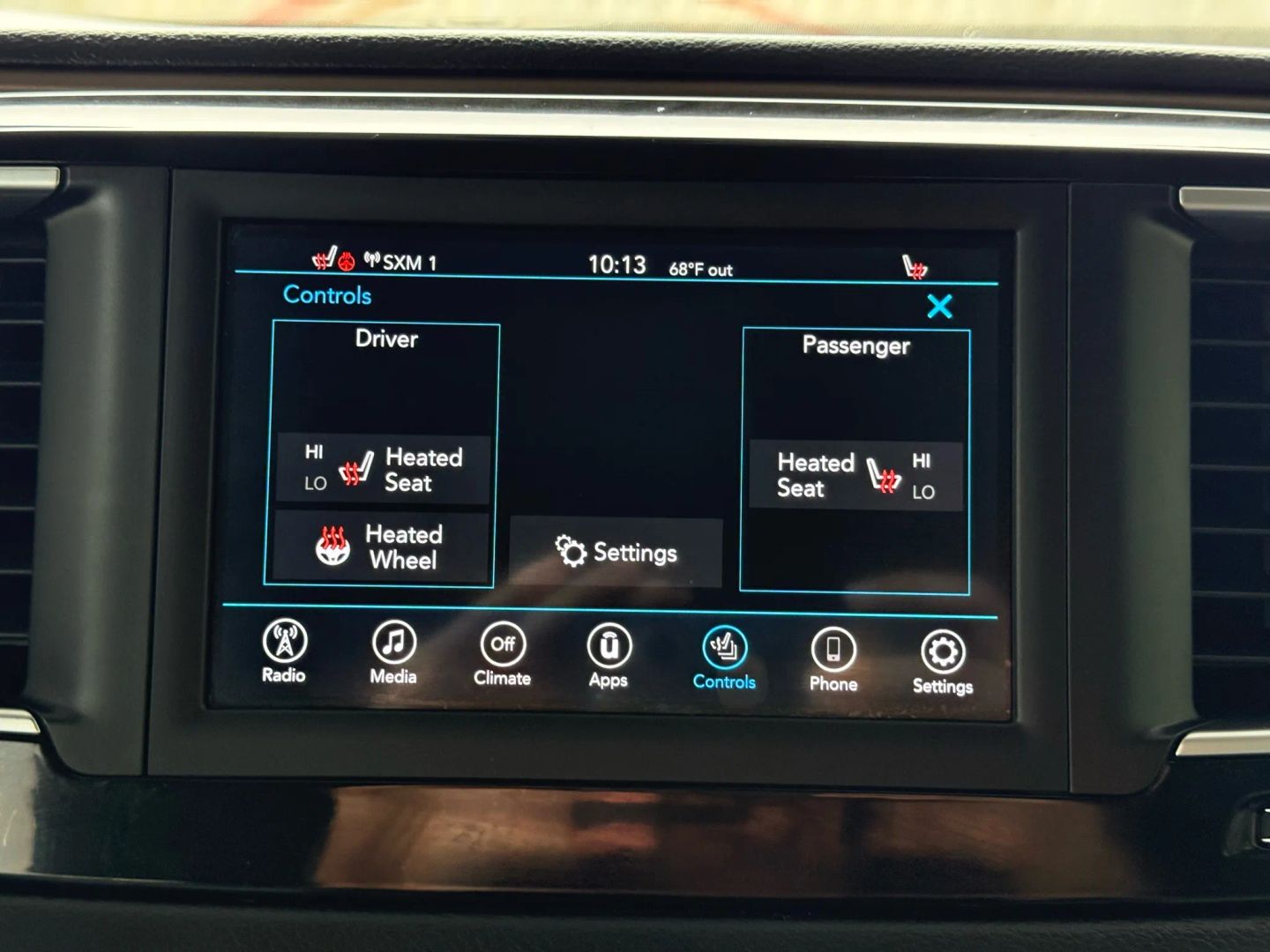 2019 Chrysler Pacifica - Image 28