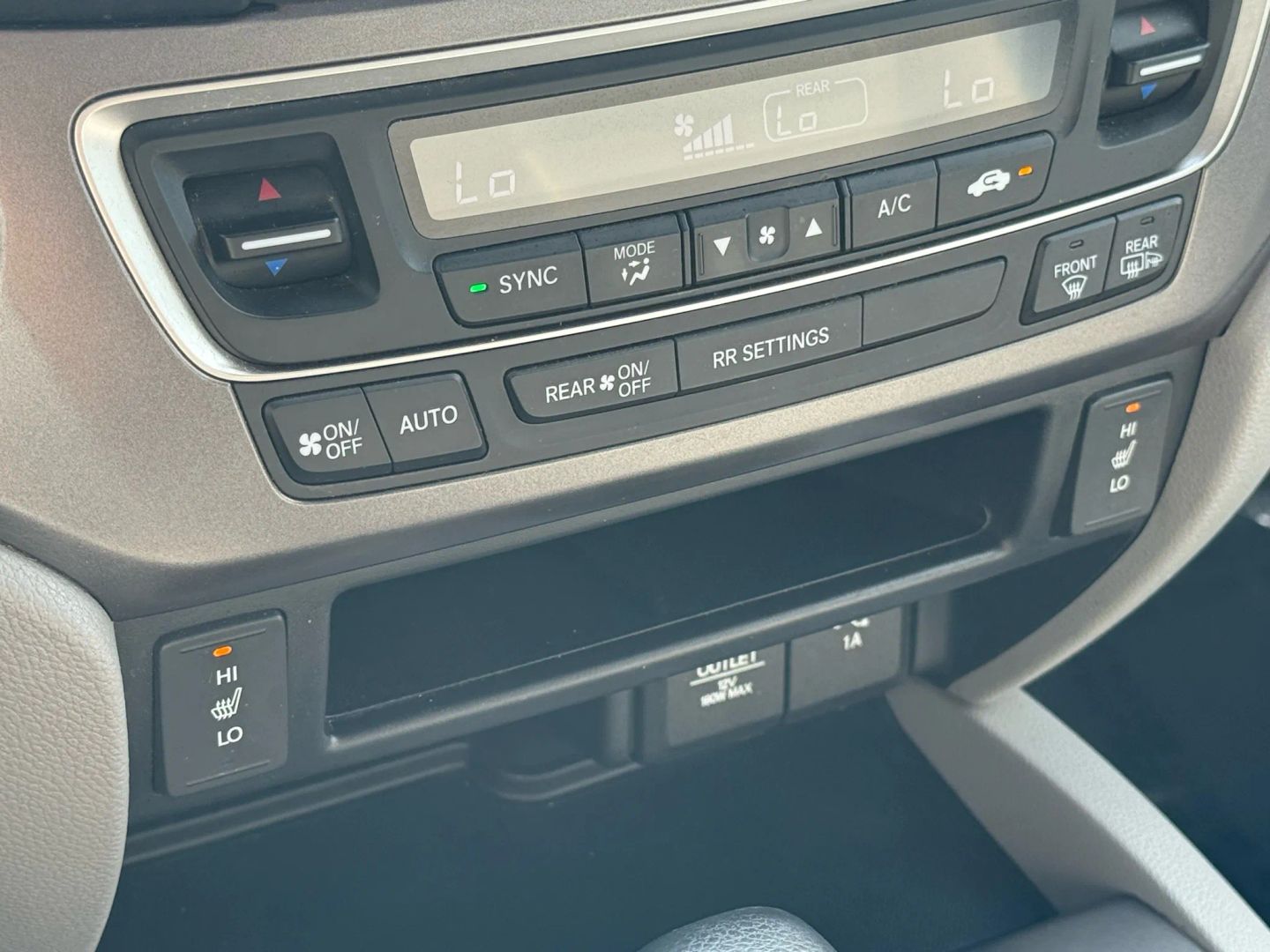 2019 Honda Ridgeline - Image 39