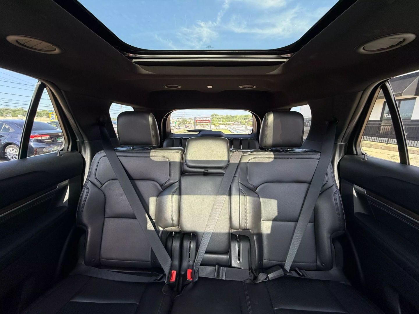 2019 Ford Explorer - Image 53