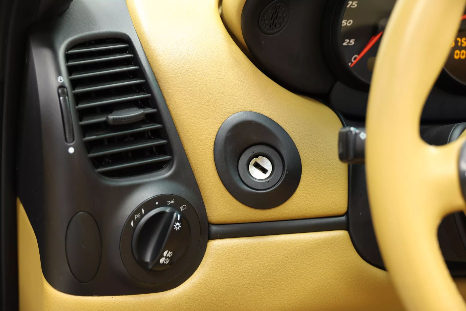 2003 Porsche Boxster - Image 21