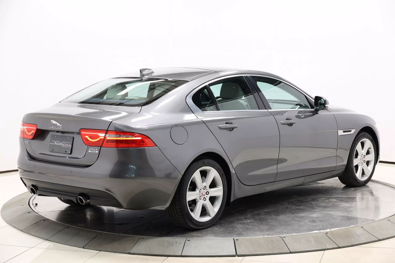 2019 Jaguar Xe - Image 62