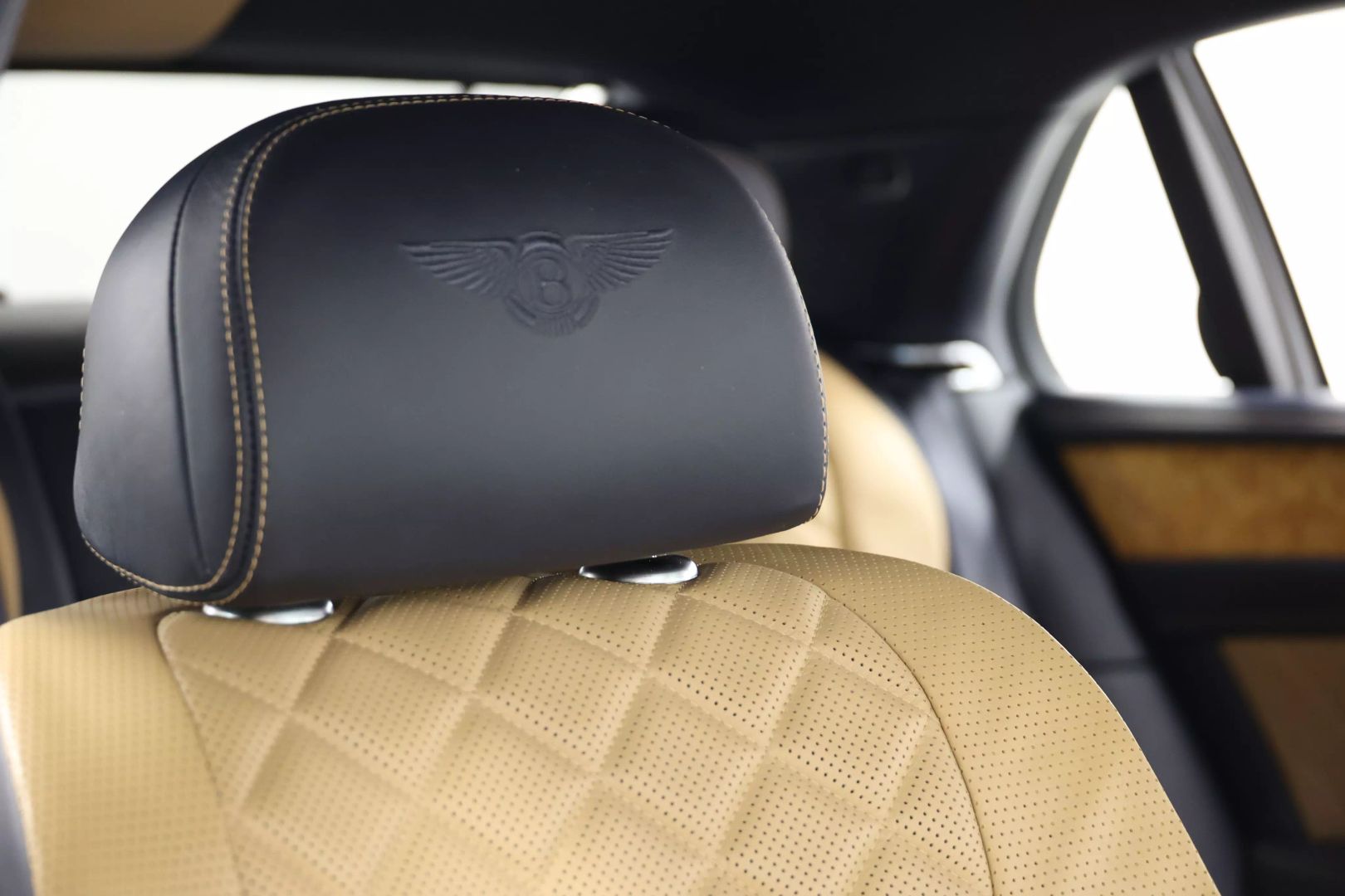 2017 Bentley Flying Spur - Image 96