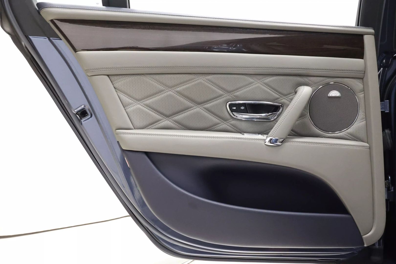 2016 Bentley Flying Spur - Image 44