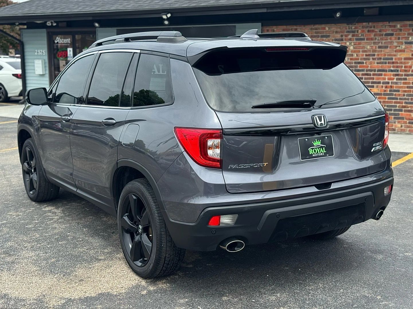 2021 Honda Passport - Image 9