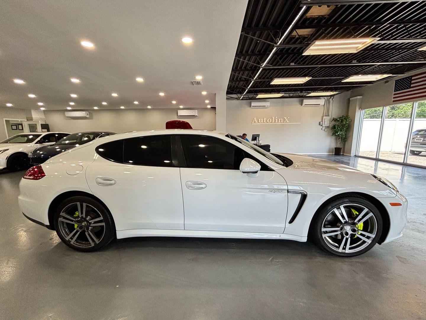2014 Porsche Panamera S E-hybrid Sedan 4d - Image 8