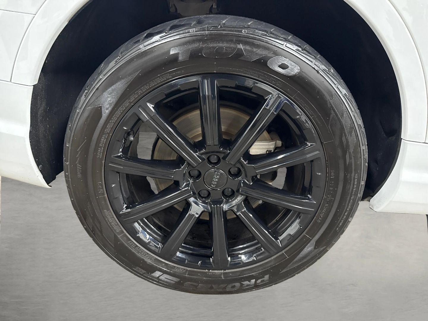 2017 Audi Q7 - Image 16