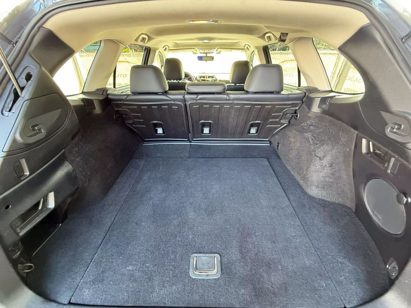 2017 Subaru Outback - Image 20