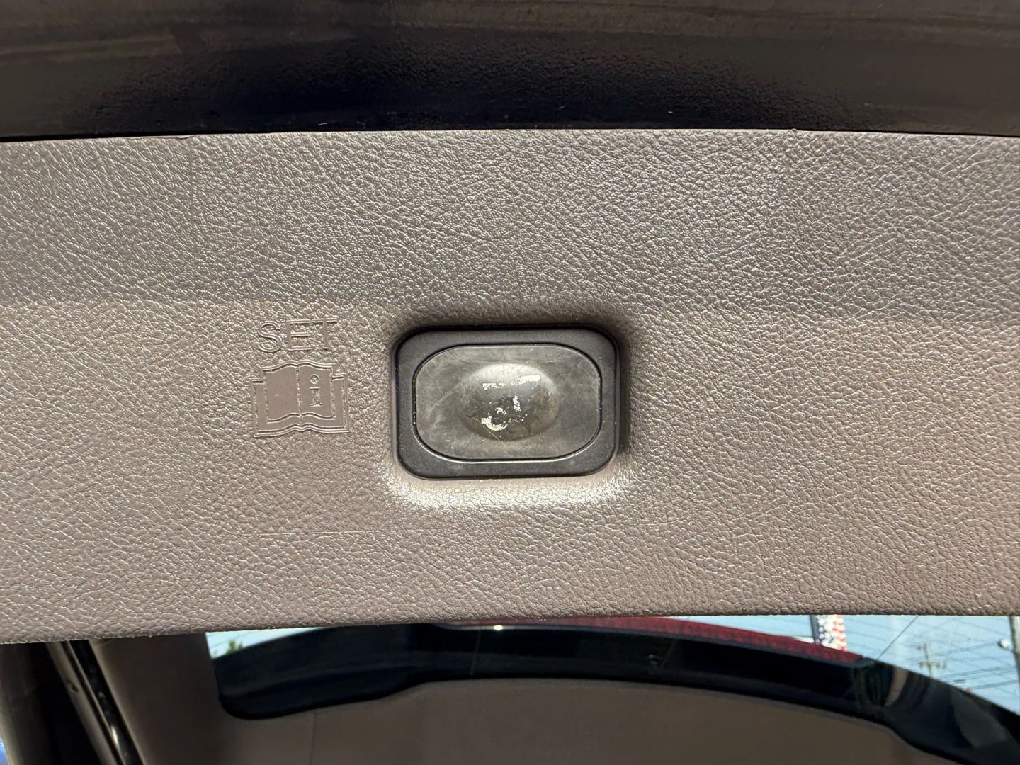 2016 Lincoln Mkx - Image 15