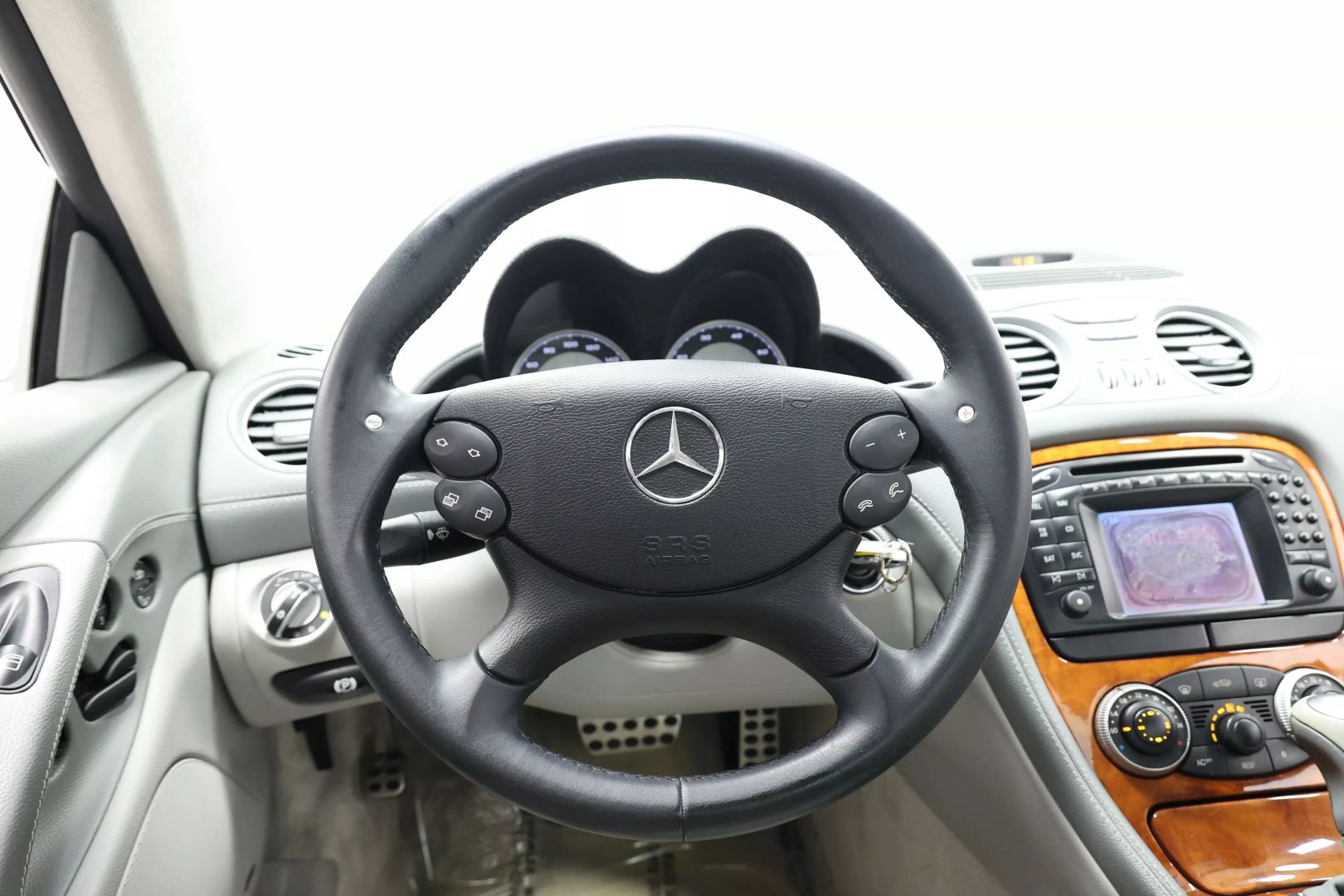 2004 Mercedes-benz Sl-class - Image 22