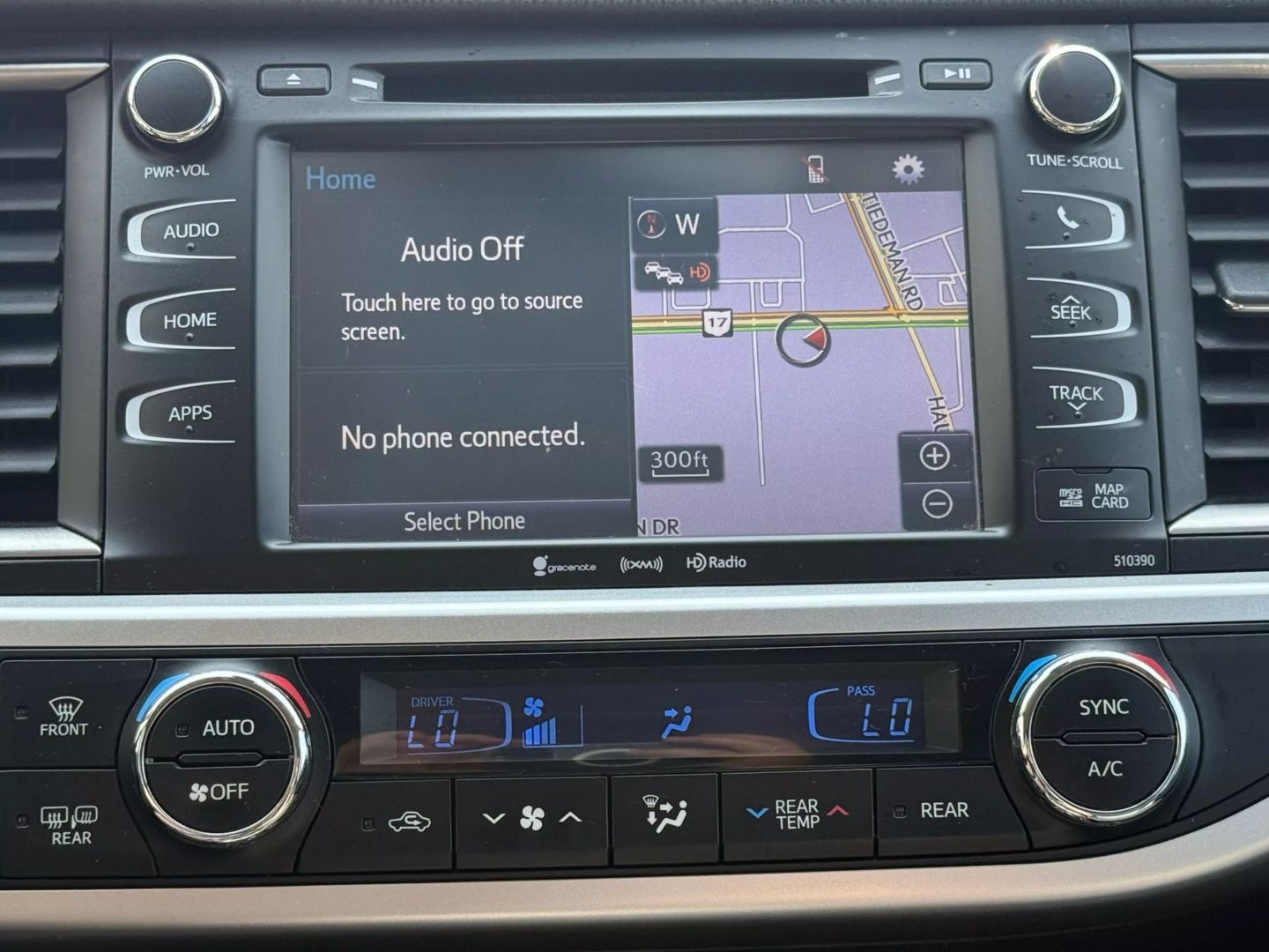 2019 Toyota Highlander - Image 35