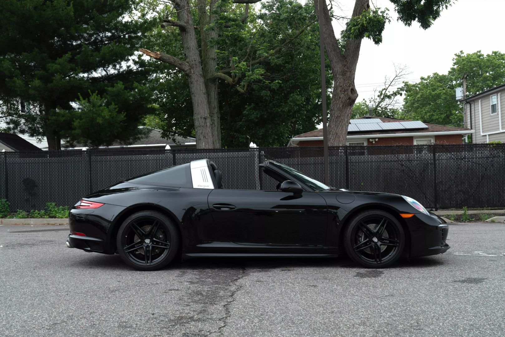 2018 Porsche 911 - Image 19