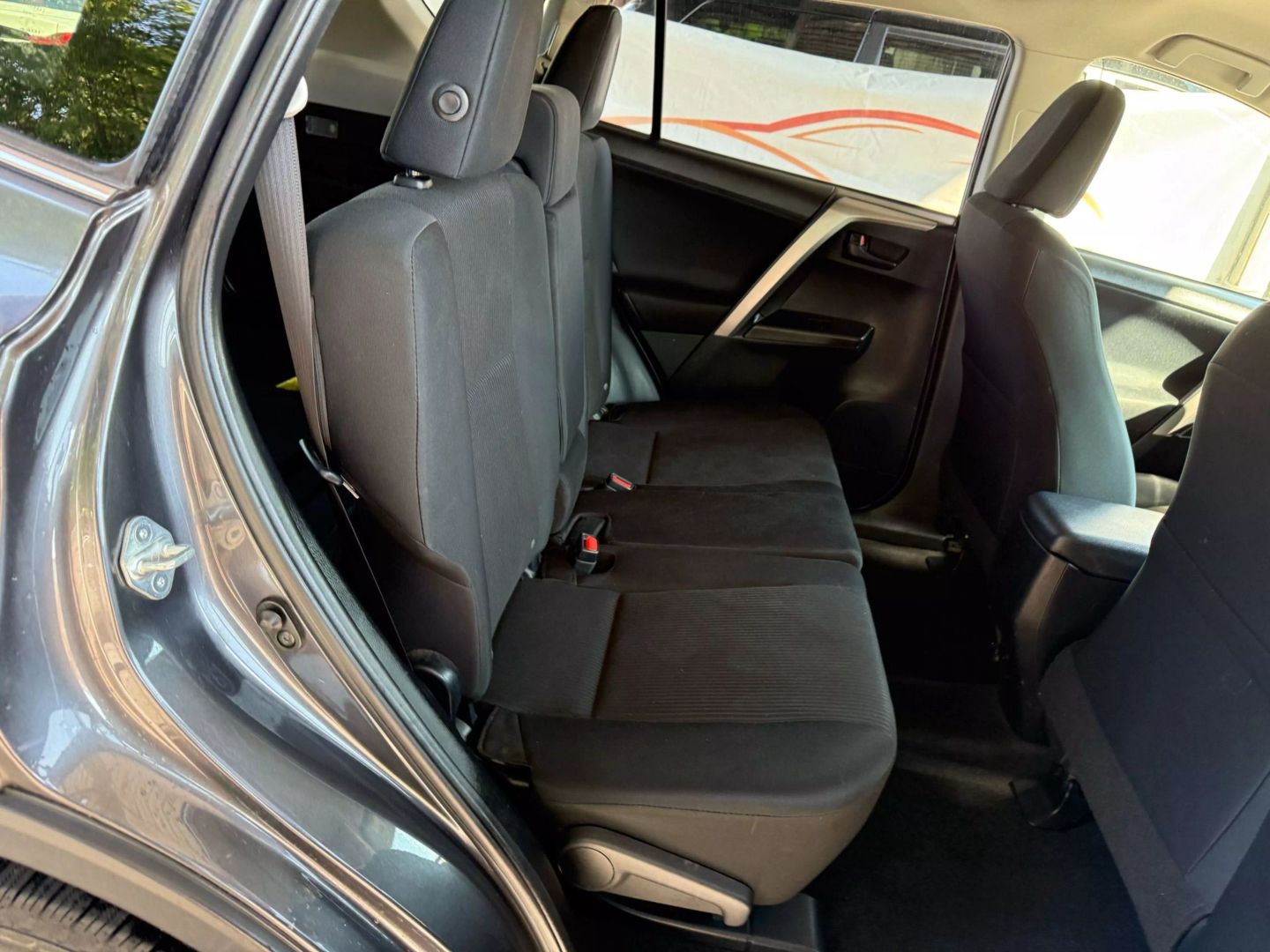2016 Toyota Rav4 - Image 22