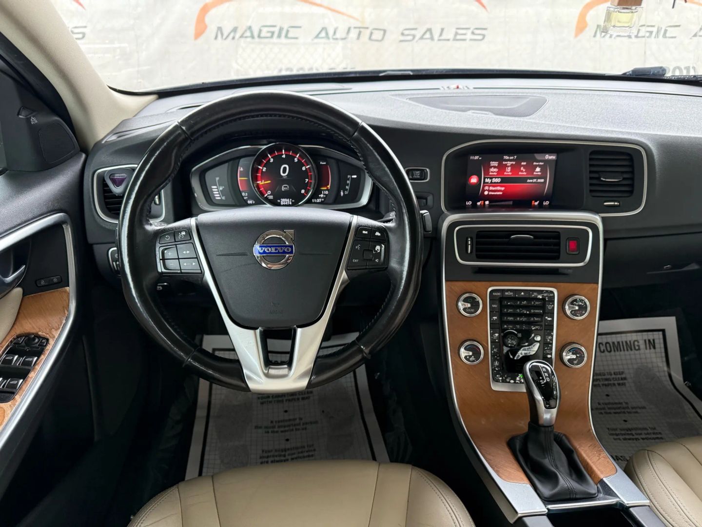 2018 Volvo S60 - Image 32