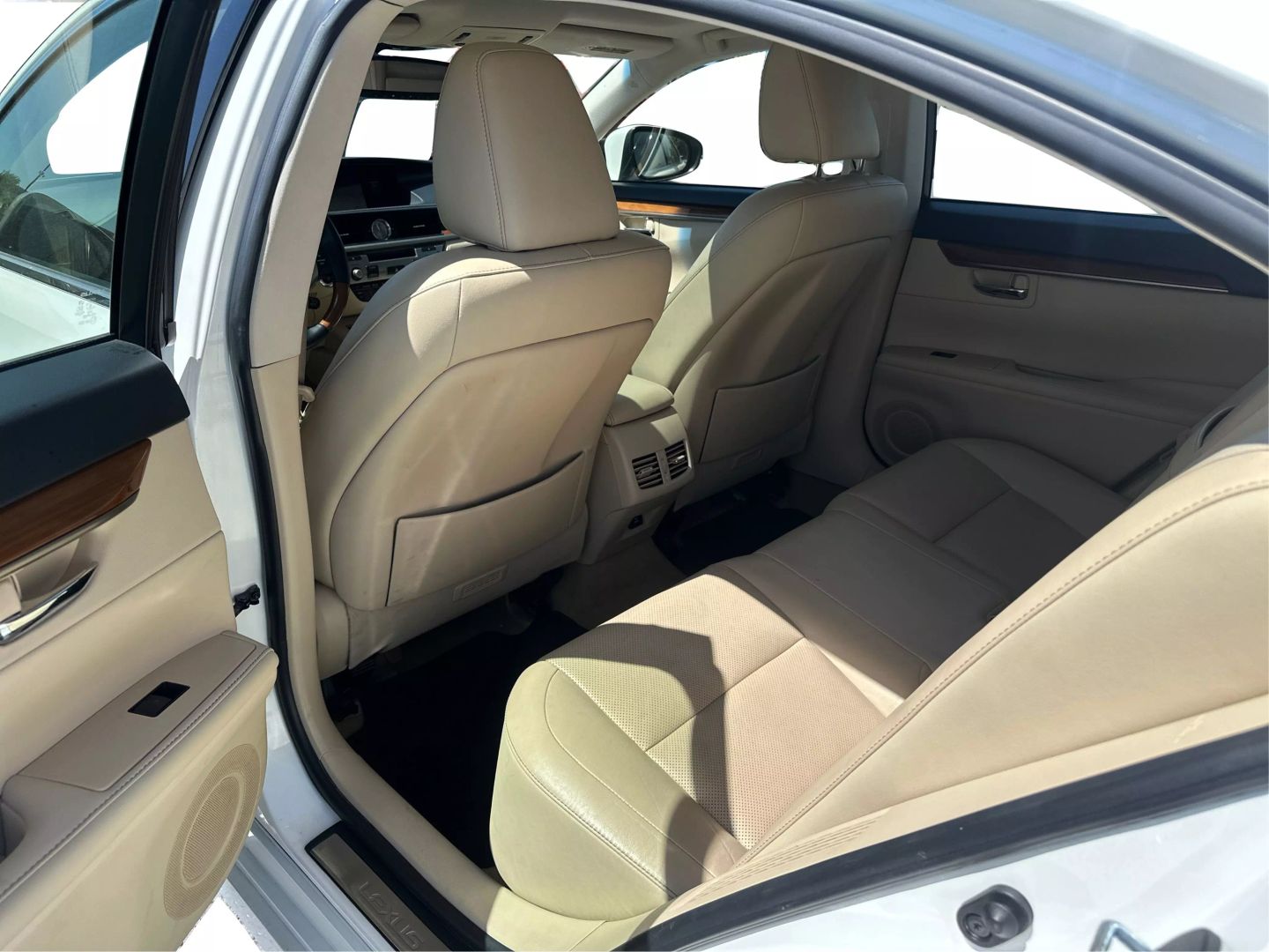 2013 LEXUS ES SEDAN 4-CYL, HYBRID, 2.5 LITER ES 300H SEDAN 4D