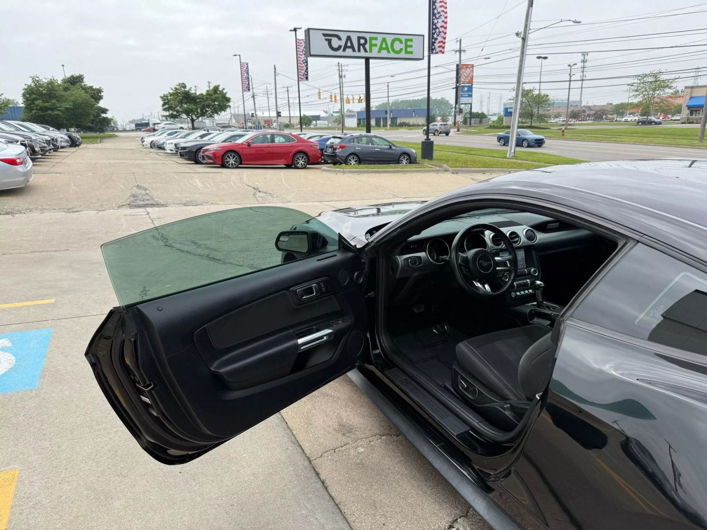 2019 Ford Mustang - Image 16