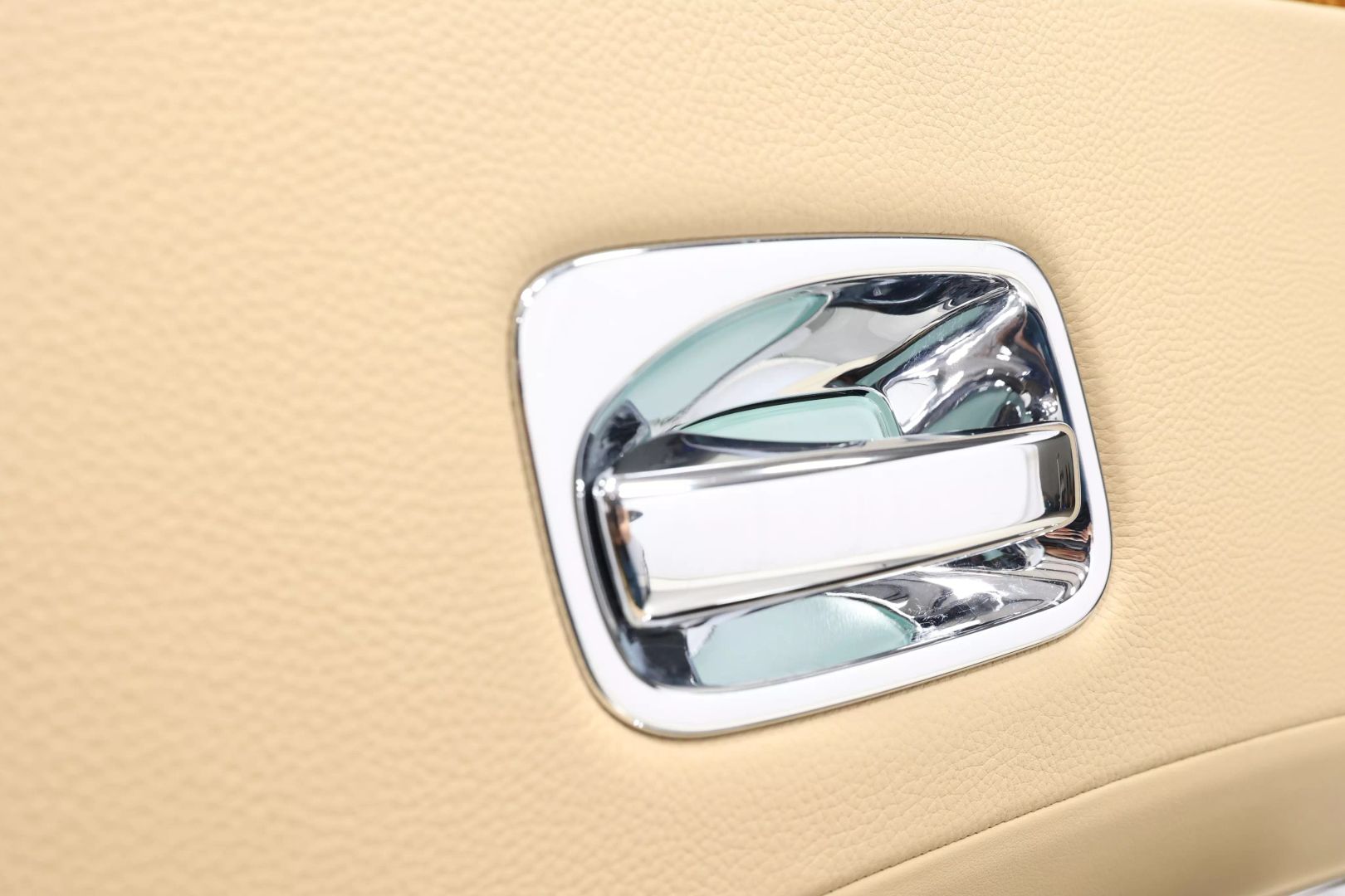 2010 Rolls-royce Ghost - Image 47