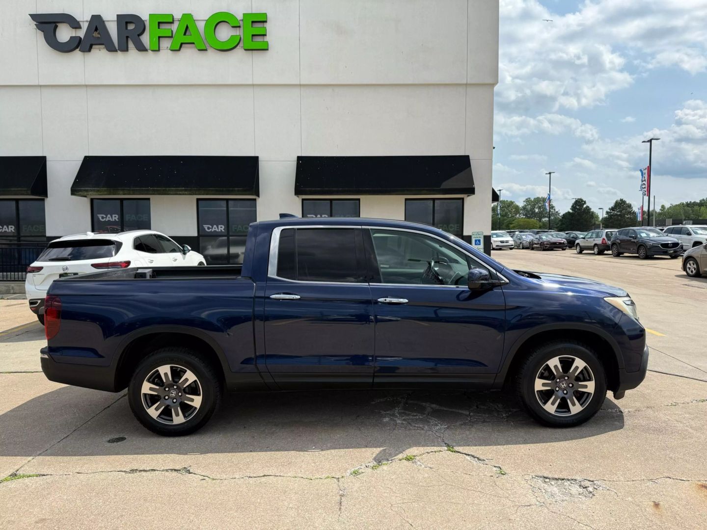2018 Honda Ridgeline - Image 14